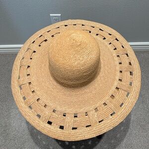 Elegant Tan Woven Hat